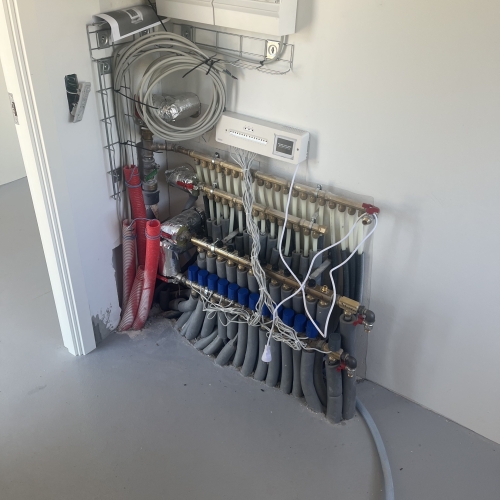 Nybyggeri og installationer