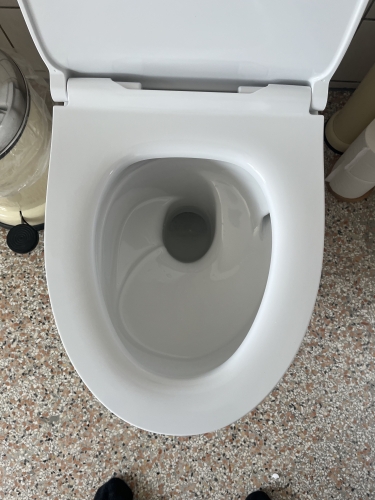 Nyt toilet til badeværelse