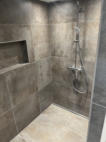 Renovering af badeværelse i Brusekabine