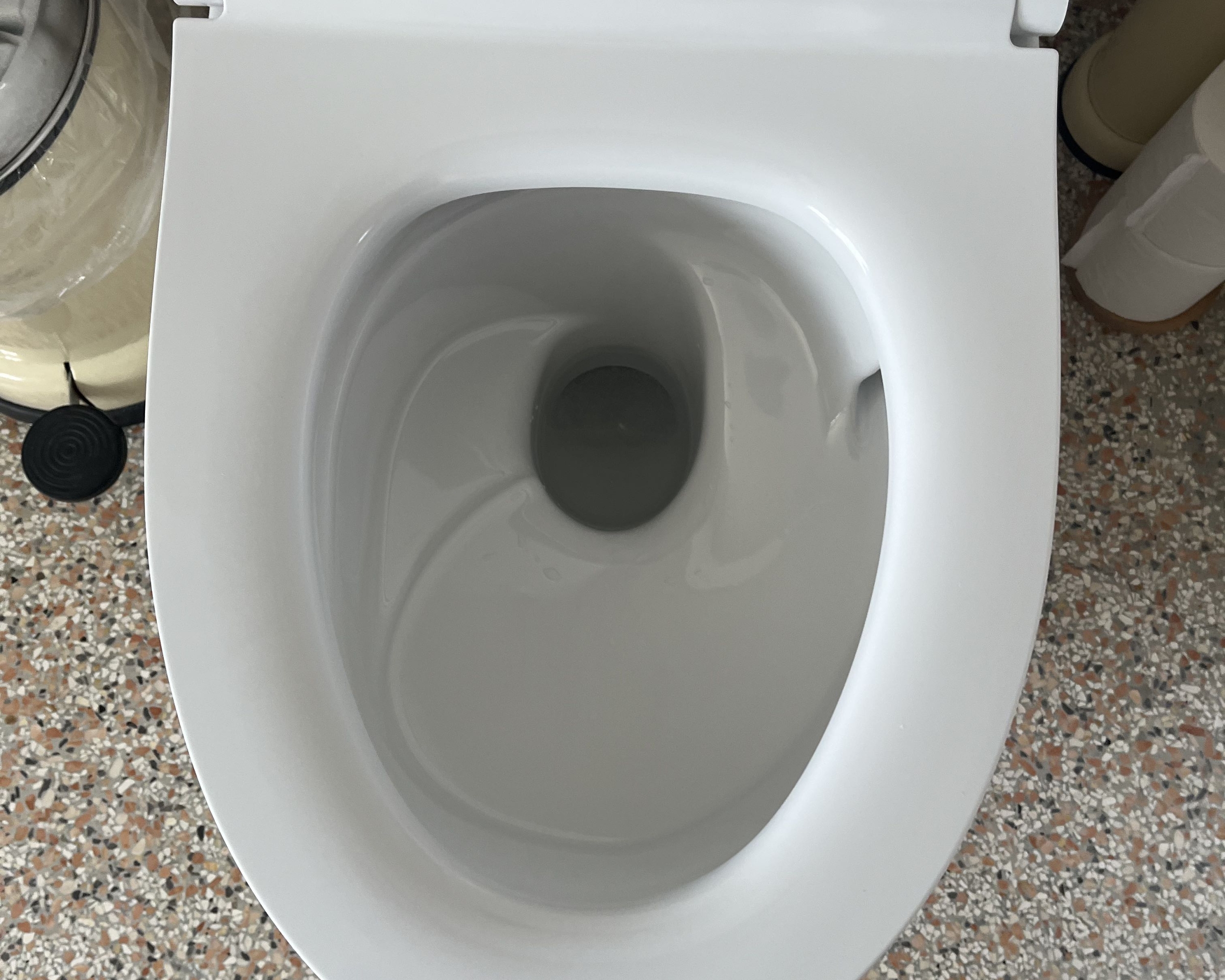 Nyt toilet til badeværelse