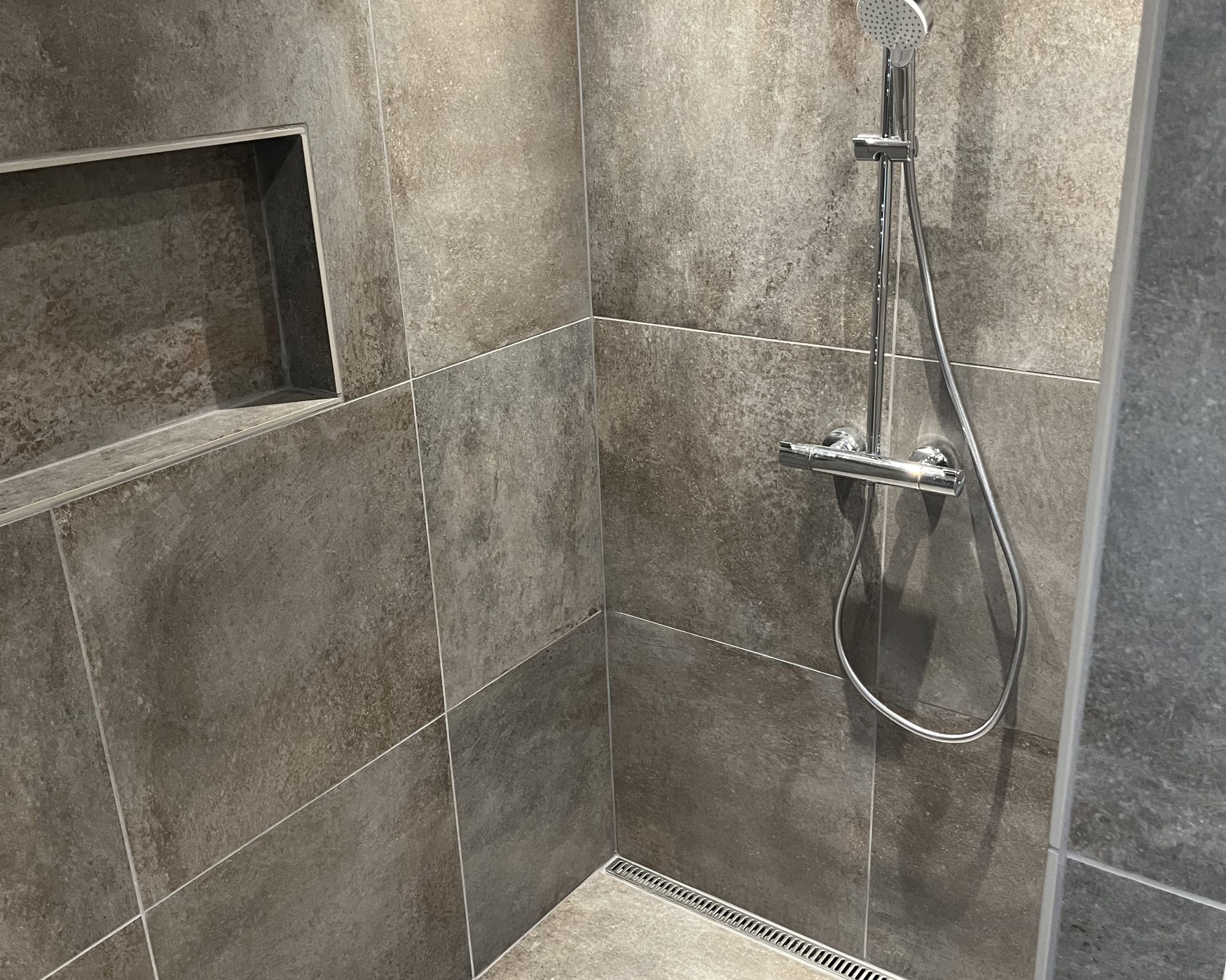 Renovering af badeværelse i Brusekabine